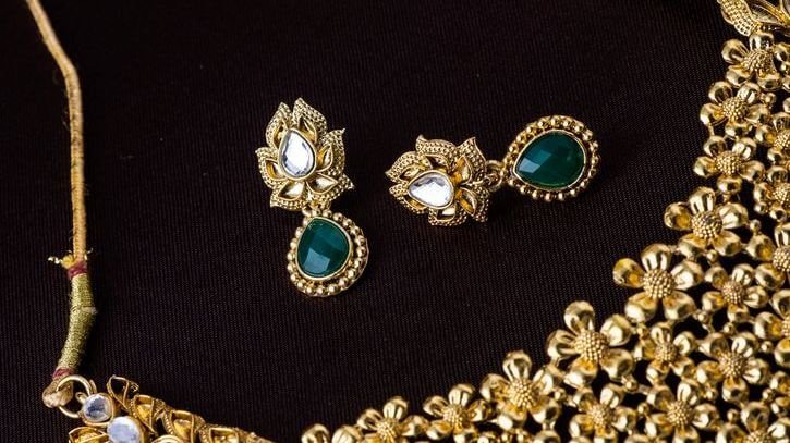 Gold jewelry buyers Riviera Beach Florida. Updated 2025